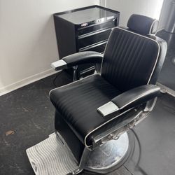 Barber Chair 