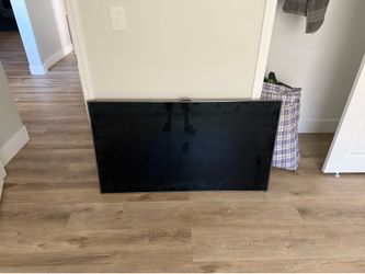 Samsung 50” Smart tv
