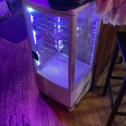 White Mini Fridge 