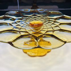Beautiful Vintage Smith Glass Dominion Amber Cake Stand 