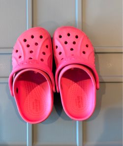Girls Crocs size 11 Pink