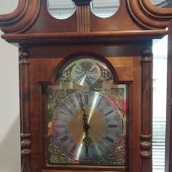 Grandfather clock... perfect working order