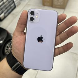 iPhone 11 64GB Unlocked $349 Cash Or Card!!