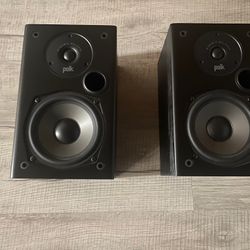 Polk T15 Speakers