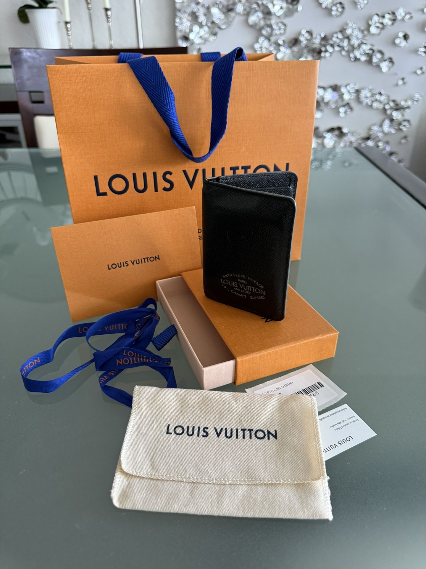 Louis Vuitton Men’s Leather Wallet