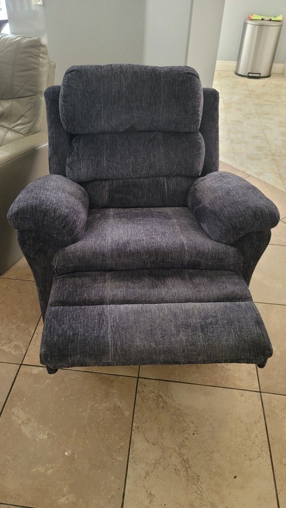 Recliner Rocking Chair Hardley Used