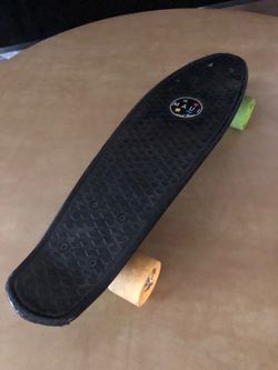 Maui and Sons Skateboard