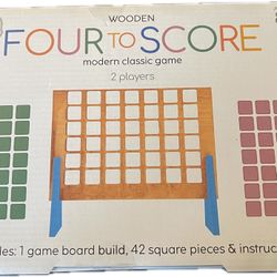 Four Score Game Like Connect Four 