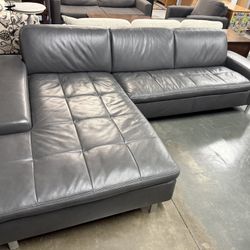 Modern Gray Leather Sectional — Oversized, Sleek & Luxurious