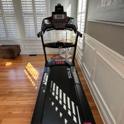 2020 Sole Treadmill for Sale in Oregon City OR OfferUp
