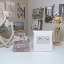 Miss Dior Perfume