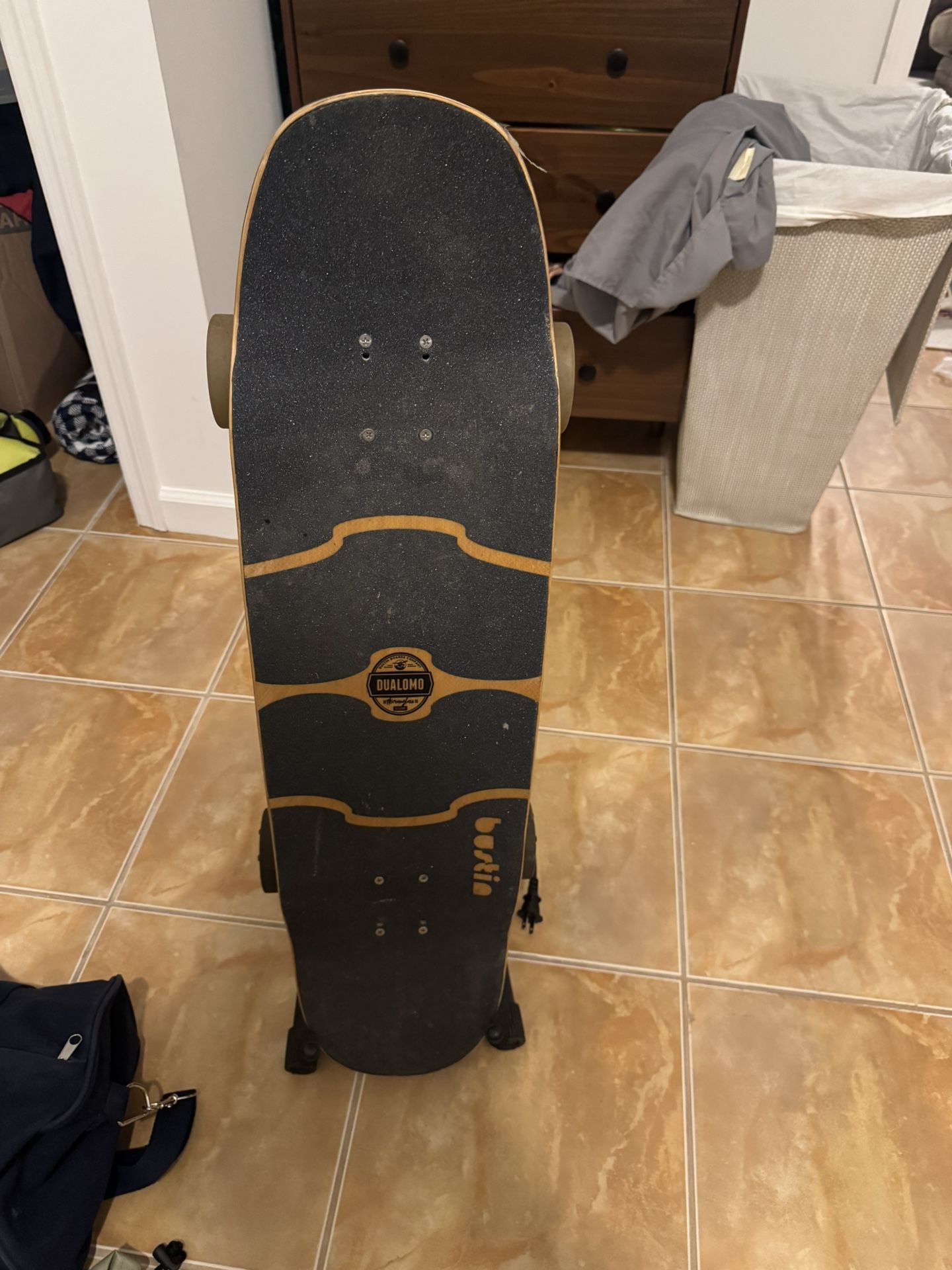 Bustin Boards Yoface Electric Skateboard