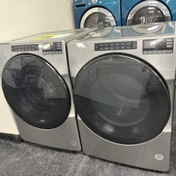 Whirlpool Front Load Washer & Dryer Set🔌Comes With 60 Day Warranty 