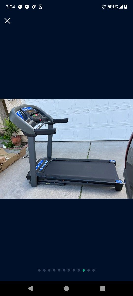 HORIZON T101 TREADMILL ( LIKE NEW & DELIVERY AVAILABLE TODAY)