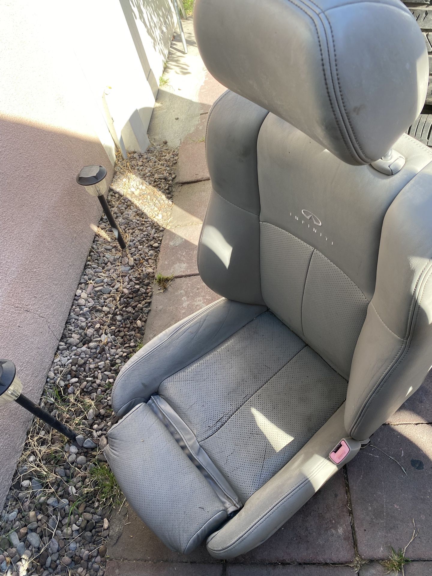 Infiniti G35 Seat / G37