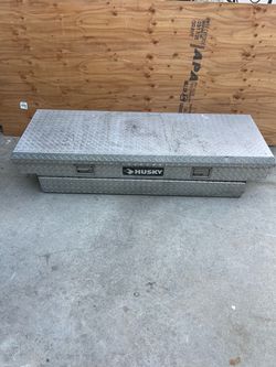 Husky Tool Box used ( no keys)