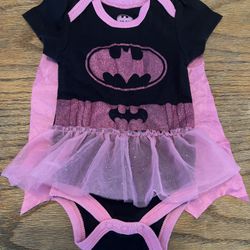 Baby 6-9 Months Batman Girl Onesie Bodysuit Costume w/ Tutu & Cape