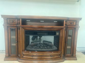 Costco electric  wooden Fireplace-with TV stand excellent condition