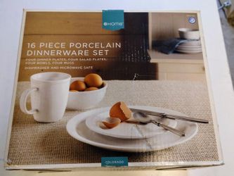 10 Piece Porcelain Dinnerware Set