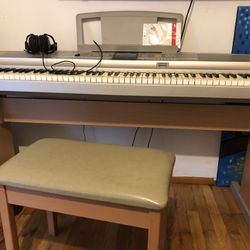 Yamaha Digital Grand Piano 