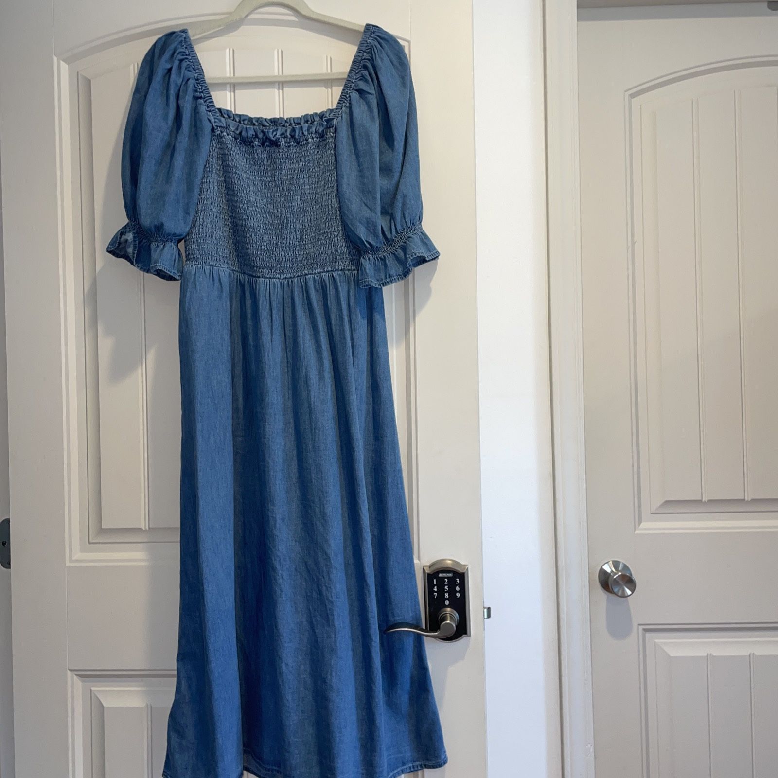 Gap Woman's Maxi Dress With Slit small Tall