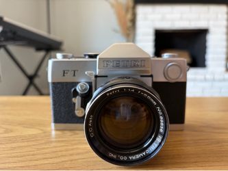 Vintage Petri FT 35mm Film Camera with Rare 55mm f/1.4 Lens, Case & Manual