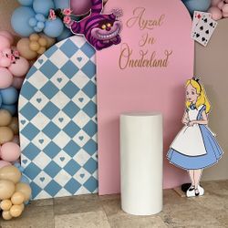 Backdrops And Balloon Garlands