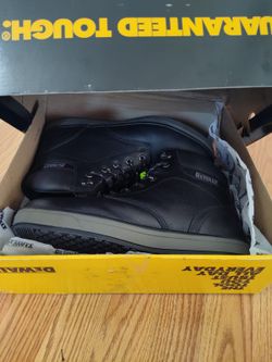 dewalt plasma steel toe boots Size  13