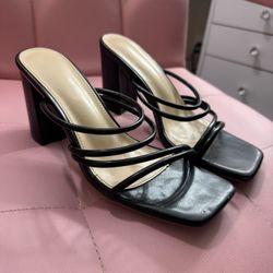 Black Strappy Heel