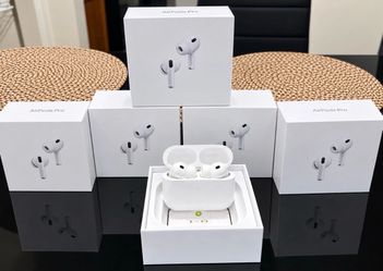 Apple AirPods Pro – New in Box