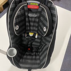 Black Graco car Seat
