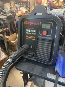 Snap on MIG200i double pulse inverter