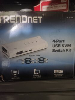 TRENDnet TK-407K 4-Port USB KVM Switch Kit VGA Control 4 PCs with Cables