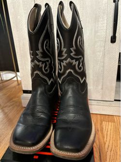 Cody Johnson kids boots size 6