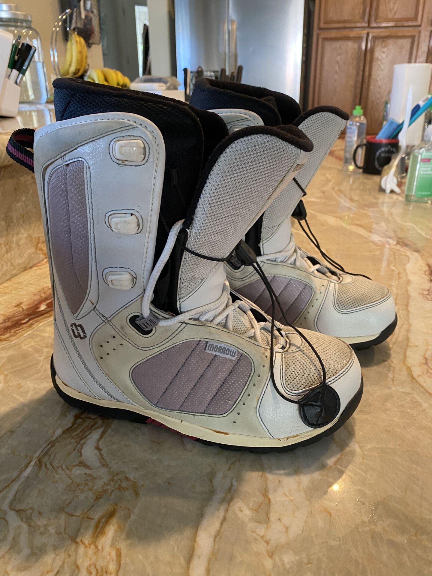 Morrow Snowboard Boots Size 7