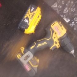 20 Volt Dewalt Drill