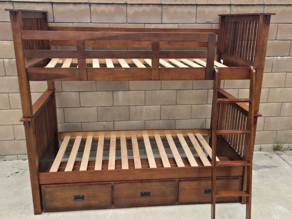 Solid Wood Bunkbed W/ 3 Drawers