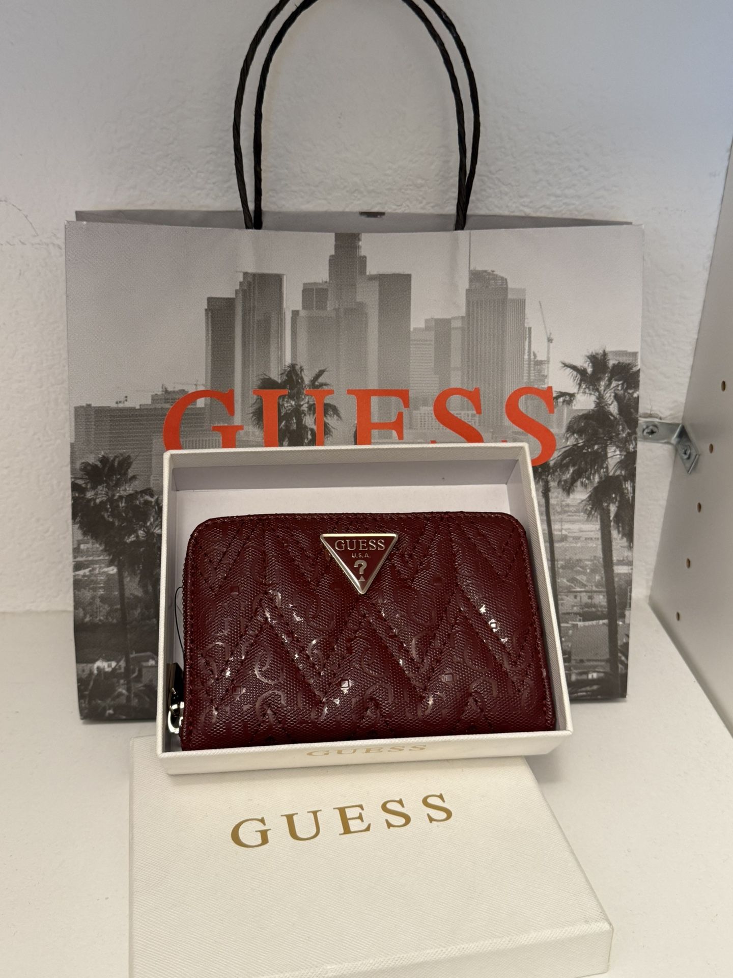 New Guess Wallet