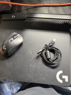 Logitech Powerplay Charging Mouse pad