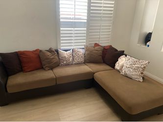 Sectional couch