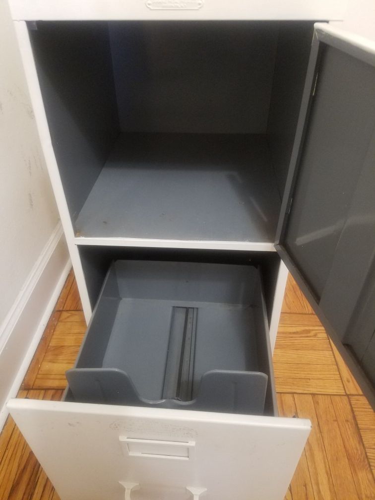 File cabinet