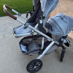 Uppa Vista Double Stroller Retail $1700 Used Very Good Condition