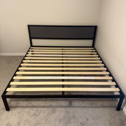ZINUS Metal Platform Bed Frame for King Size Upholstered Headboard Wood Slat Support No Box Spring