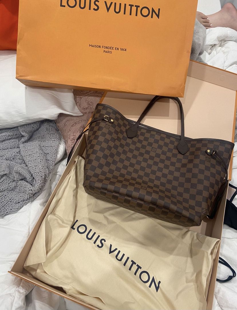 Authentic Louis Vuitton Neverfull MM bag