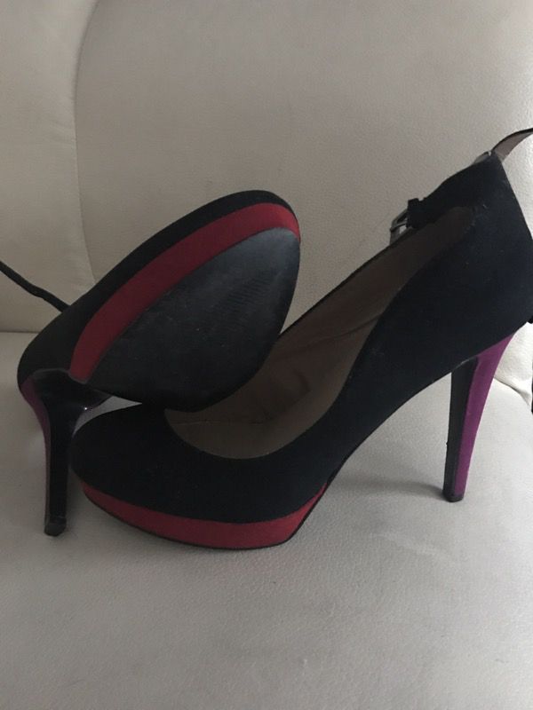 Guess high heels size 9