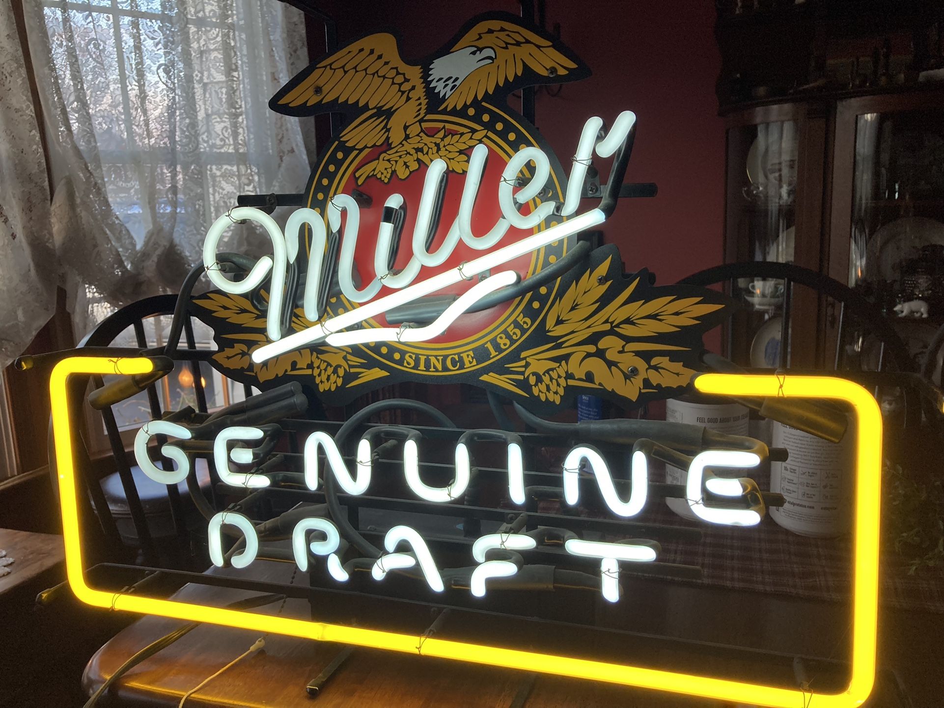 Miller Genuine Draft Neon Sign (brand new) ミラー・ジェニュイン