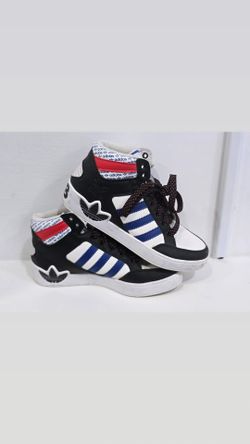 Adidas  Adidas Basketball Retro -Sz 5- unisex