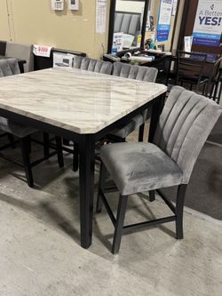 BRAND NEW DINING SET (table and chairs)!! SHOP NOW - PAY LATER!! NO CREDIT CHECK FINANCE AVAILABLE!!