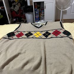 Sweater Vest 