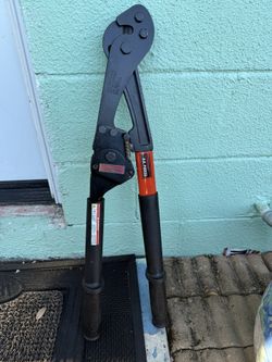 Guy Strand Ratchet Cutter